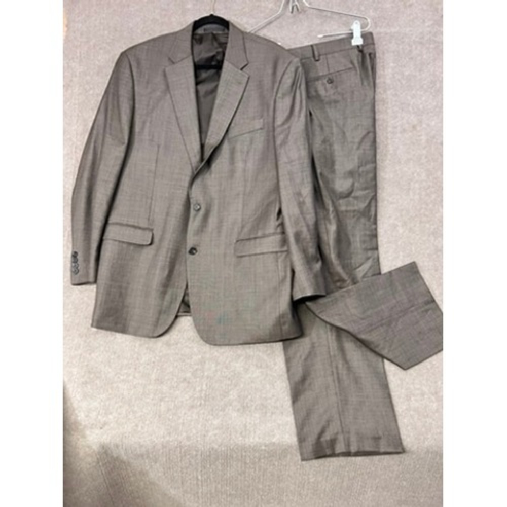 Chaps Men's 44L 38x32 Sleeve Two Button Closure 100%‎ Wool Gray 2 pc Suit